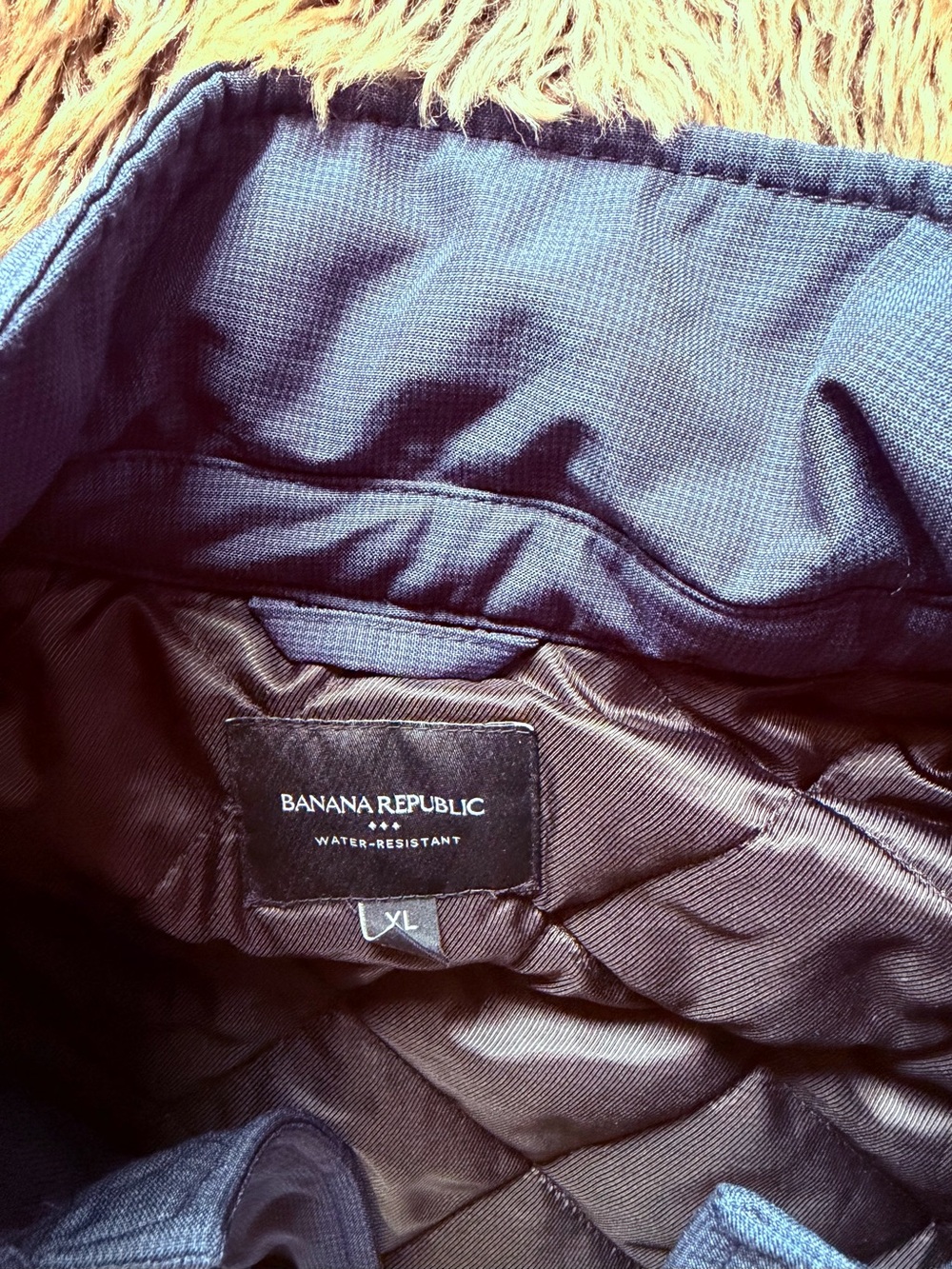 Banana Republic Men's Navy Quilted Water-Resistant Puffer Jacket